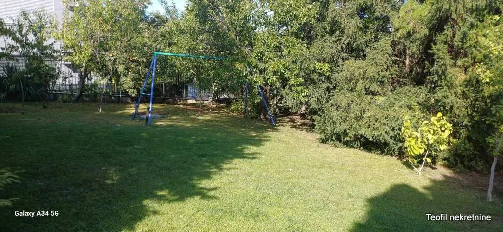 Izdavanje, kuća, 350m², Savski Venac, Beograd