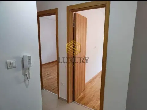Rent, two bedroom apartment, 69m², Ljubović, Podgorica - image 4