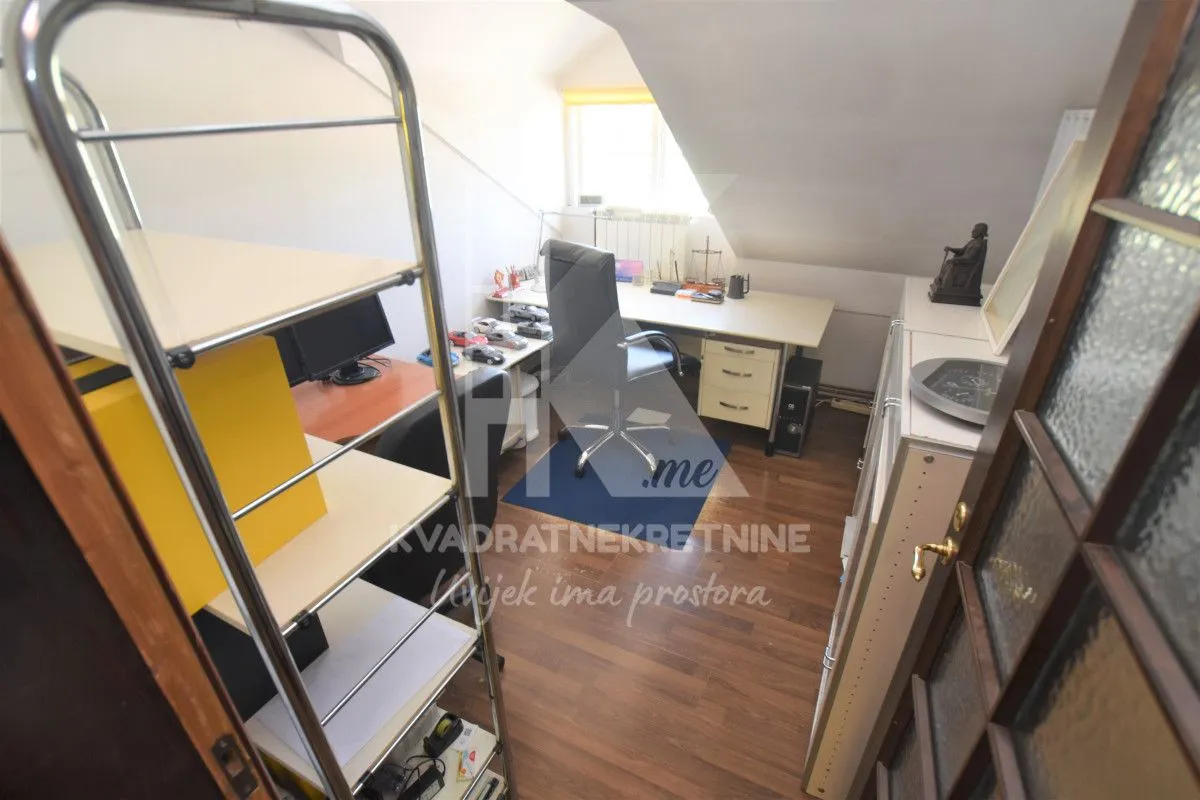 Rent, house, 410m², Donja Gorica, Podgorica