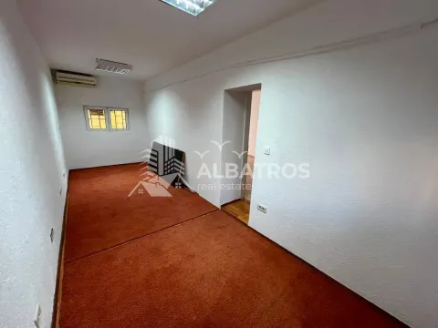 Rent, office space, 54m², Centar, Bar - image 8