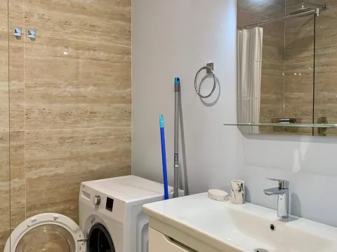 Izdavanje, jednosoban stan, 49m², Bečići, Budva - image 7