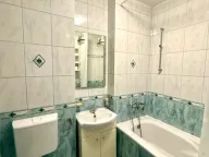 Izdavanje, dvosoban stan, 78m², Blok 5, Podgorica - image 11