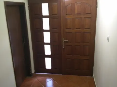 Sale, house, 340m², Tološi, Podgorica - image 5