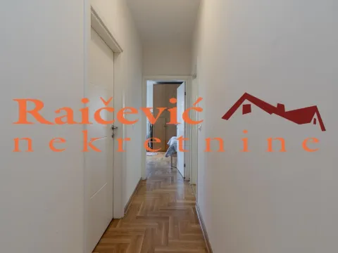 Prodaja, trosoban stan, 82m², Vračar, Šid - image 13