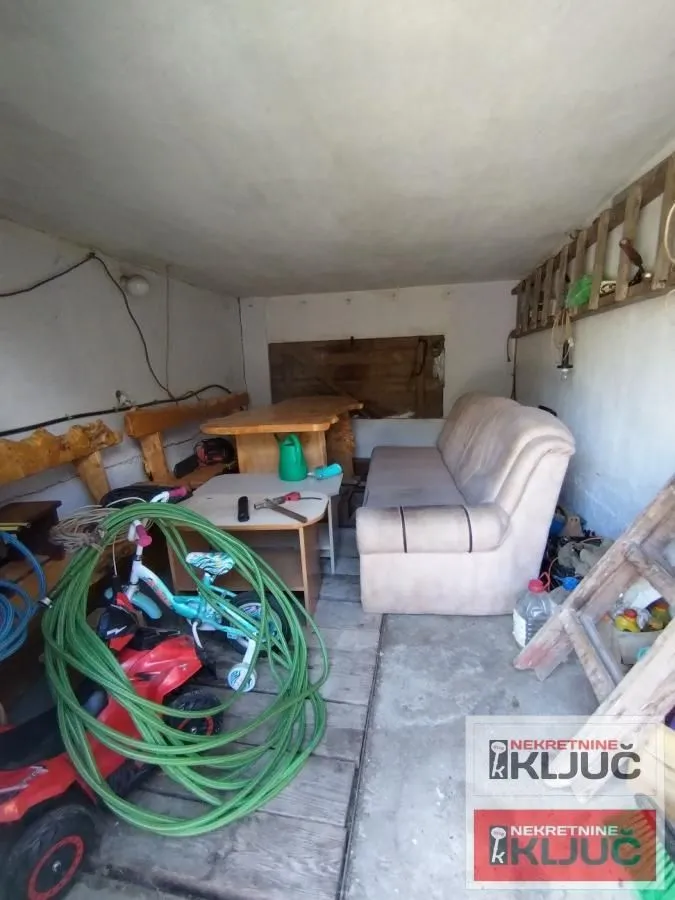Prodaja, kuća, 148m², Futog, Novi Sad Sve Podlokacije