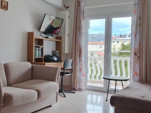 Stan in Rafailovići