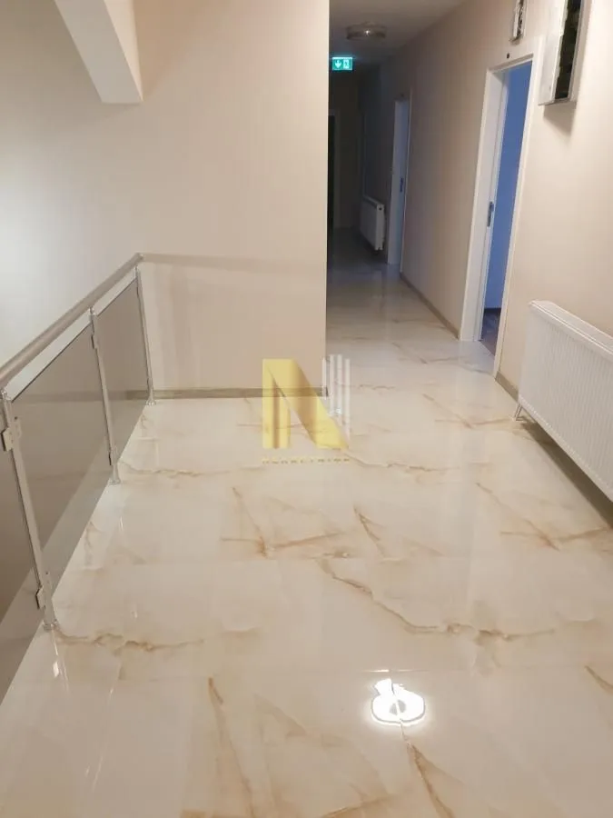 Rent, office space, 550m², Petrovaradin, Novi Sad