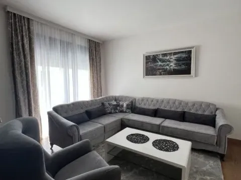 Rent, one bedroom apartment, 50m², Tivat, Crna Gora - image 3