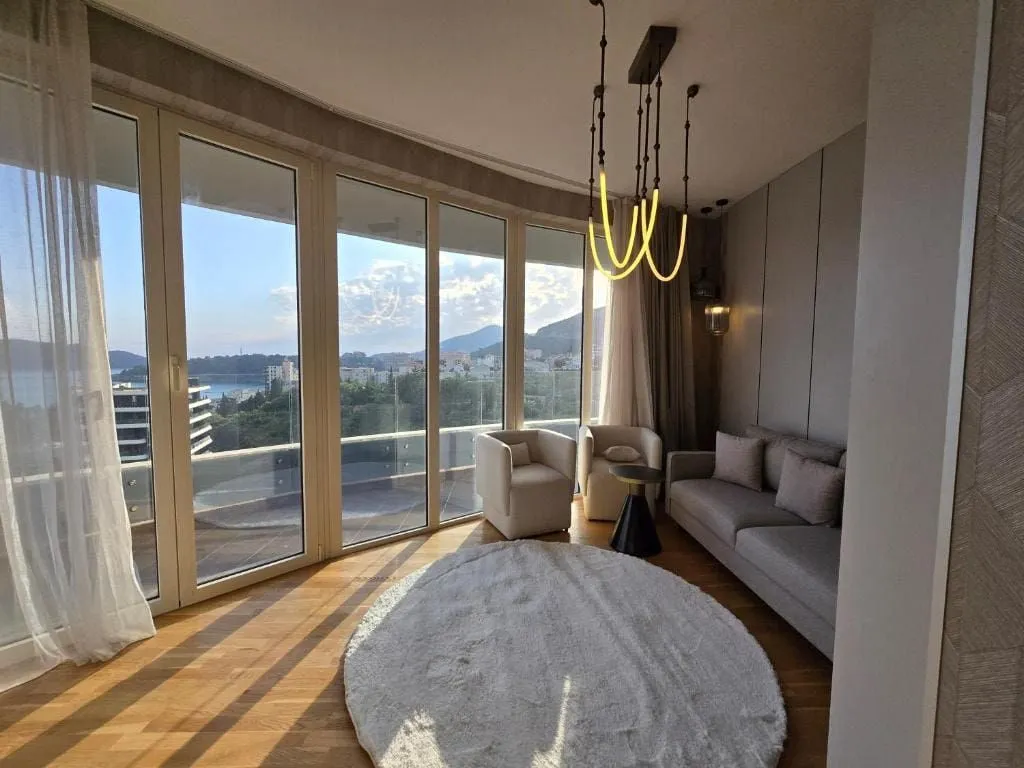 Sale, apartment, 118m², Bečići, Budva