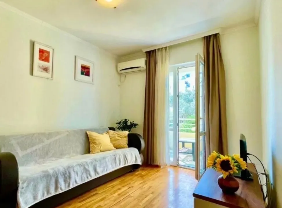 Sale, one bedroom apartment, 38m², Rafailovići, Budva