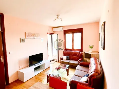 Izdavanje, jednosoban stan, 38m², Pobrežje, Podgorica - image 3