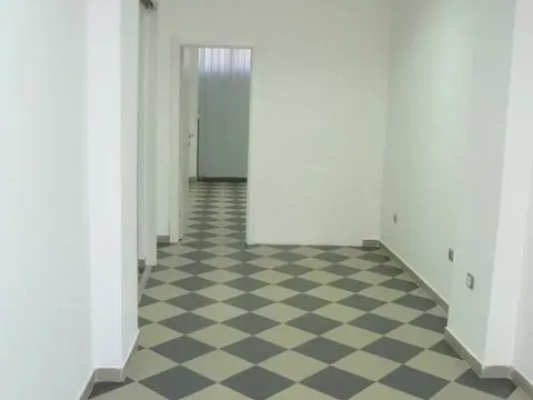 Poslovni prostor in Pobrežje