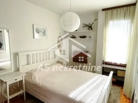 Izdavanje, četvorosoban stan, 93m², Cvetni Trg, Vračar Sve Podlokacije - image 13