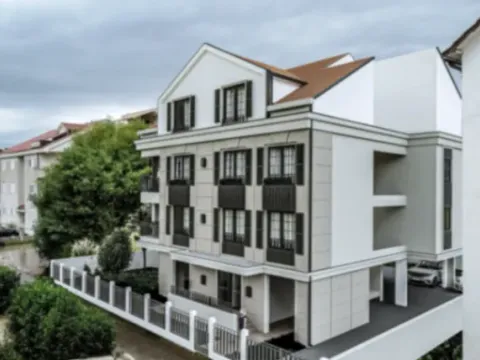 Prodaja, trosoban stan, 100m², Tivat, Crna Gora - image 1