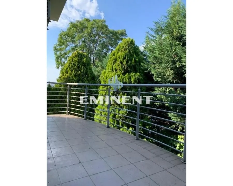 Rent, house, 220m², Senjak, Beograd