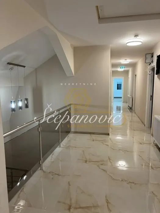 Rent, house, 524m², Petrovaradin, Novi Sad