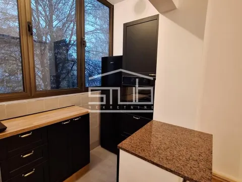 Izdavanje, trosoban stan, 70m², Savski Venac, Beograd - image 6