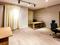 Izdavanje, poslovni prostor, 80m², Centar, Podgorica - image 1