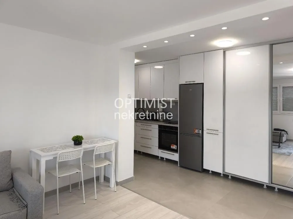 Rent, three bedroom apartment, 58m², Novi Beograd Blok 28, Novi Beograd Sve Podlokacije