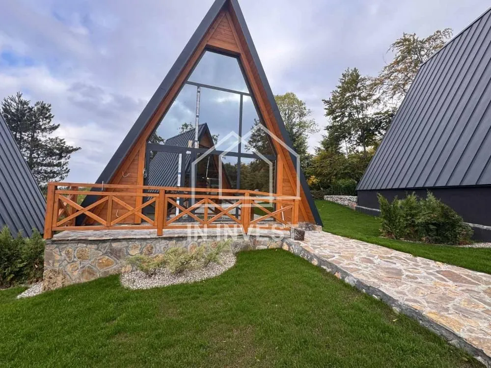 Prodaja, ugostiteljski objekat, 1701m², Zova, Zlatibor