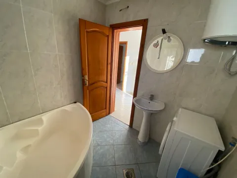 Izdavanje, dvosoban stan, 70m², Bjeliši, Bar - image 9