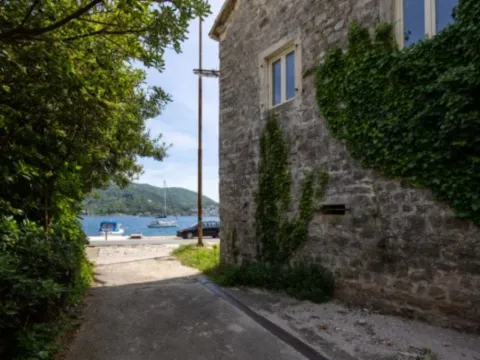 Sale, house, 163m², Kamenari, Herceg Novi