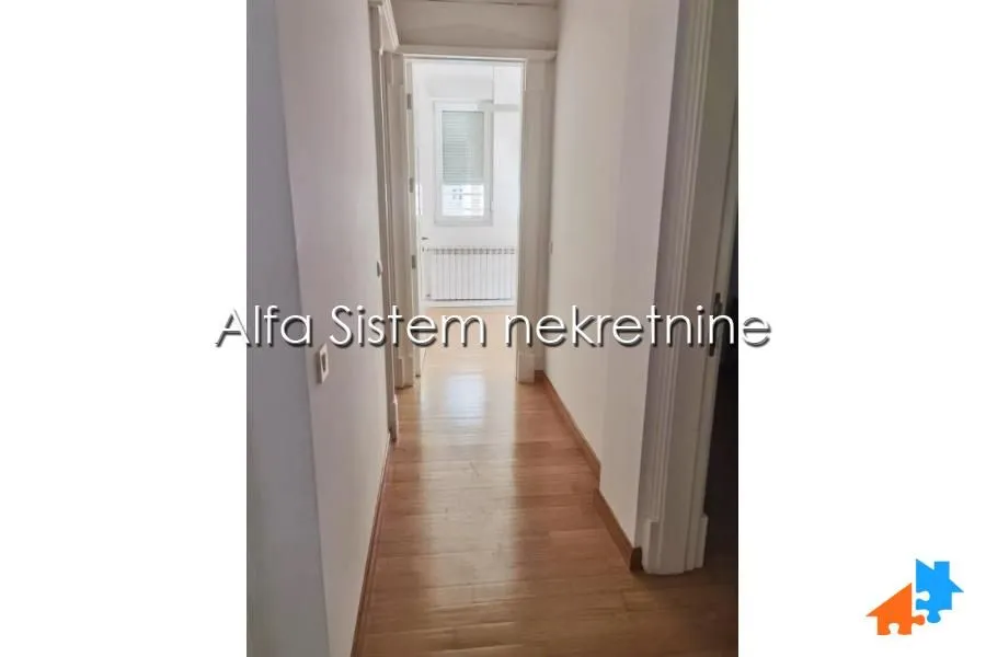 Rent, office space, 150m², Savski Venac, Beograd