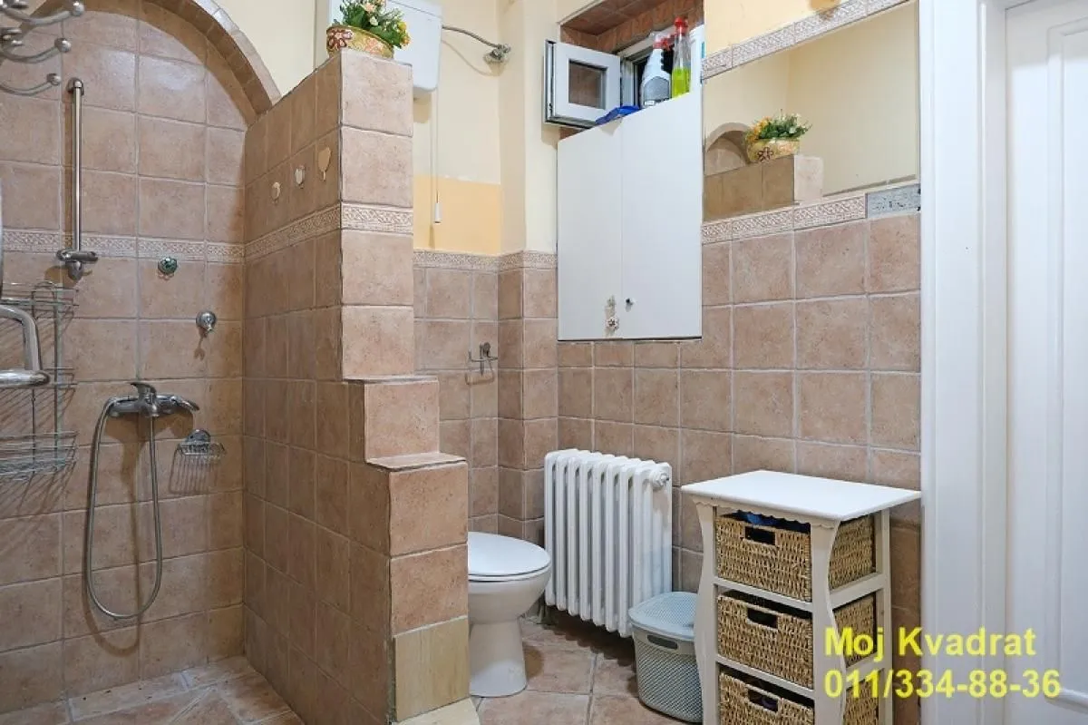 Prodaja, trosoban stan, 105m², Stari Grad, Beograd