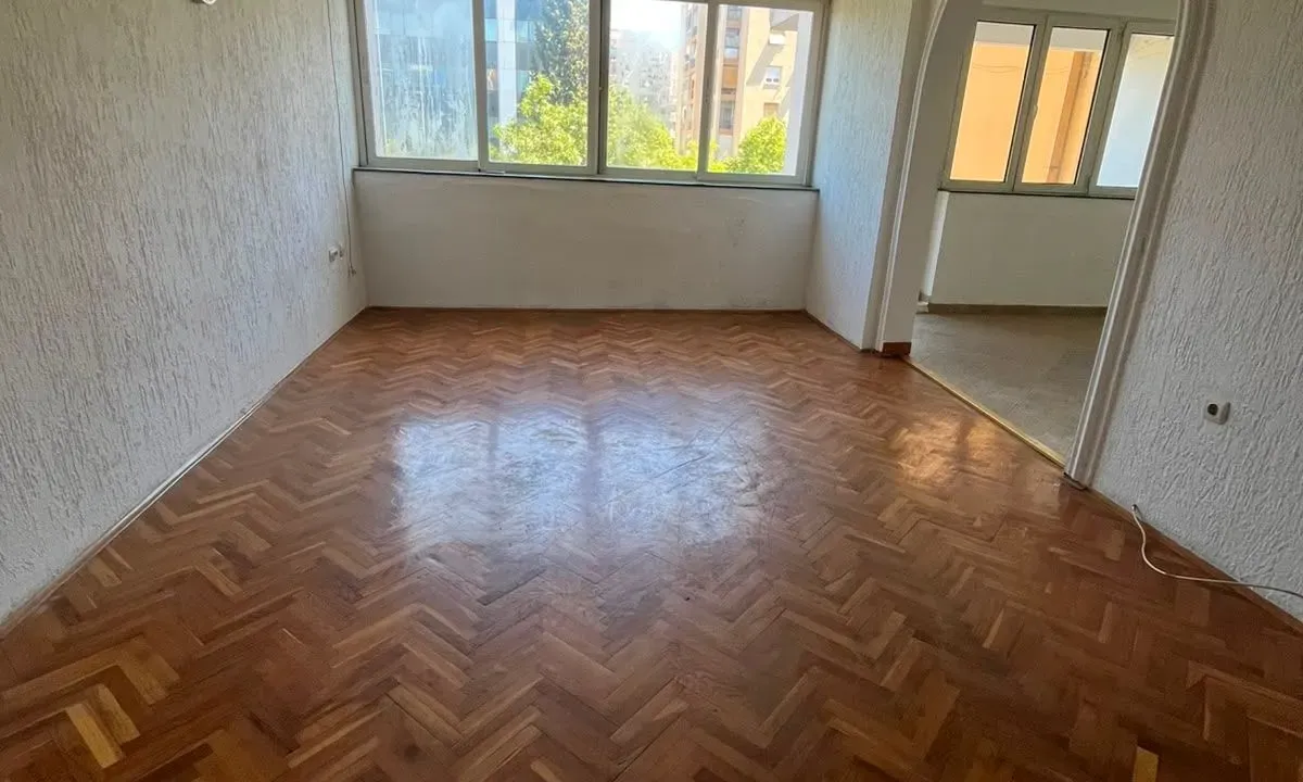 Sale, one bedroom apartment, 71m², Pejton, Podgorica