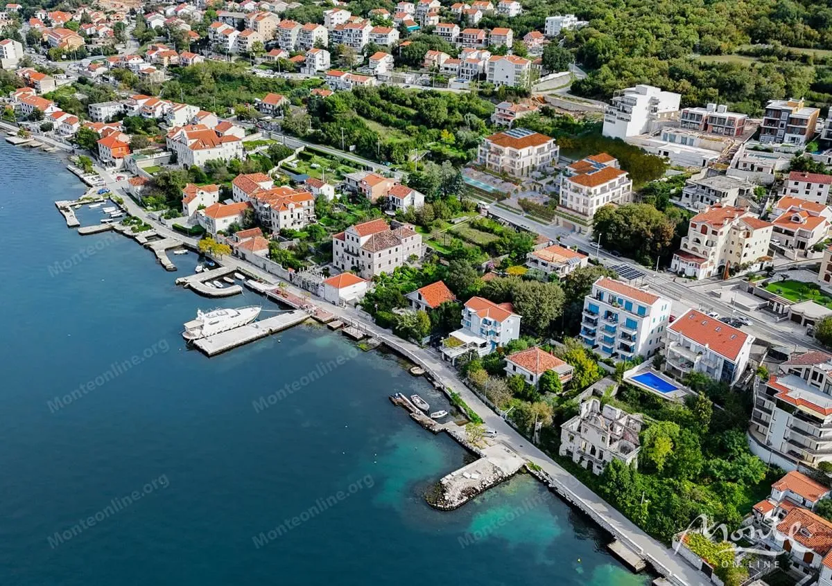 Sale, one bedroom apartment, 52m², Dobrota, Kotor