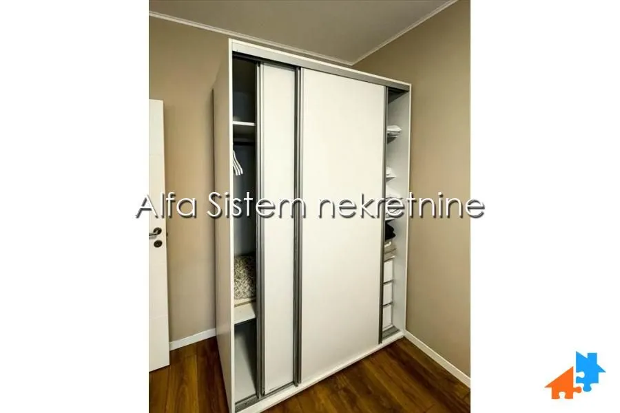 Rent, two bedroom apartment, 68m², Kalenić Pijaca, Vračar Sve Podlokacije