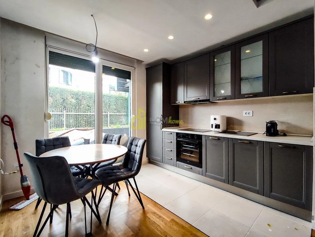 Izdavanje, dvosoban stan, 69m², Tološi, Podgorica