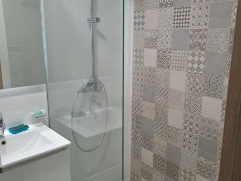 Izdavanje, jednosoban stan, 50m², Master Kvart, Podgorica - image 4