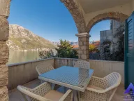 Prodaja, dvosoban stan, 84m², Kostanjica, Kotor