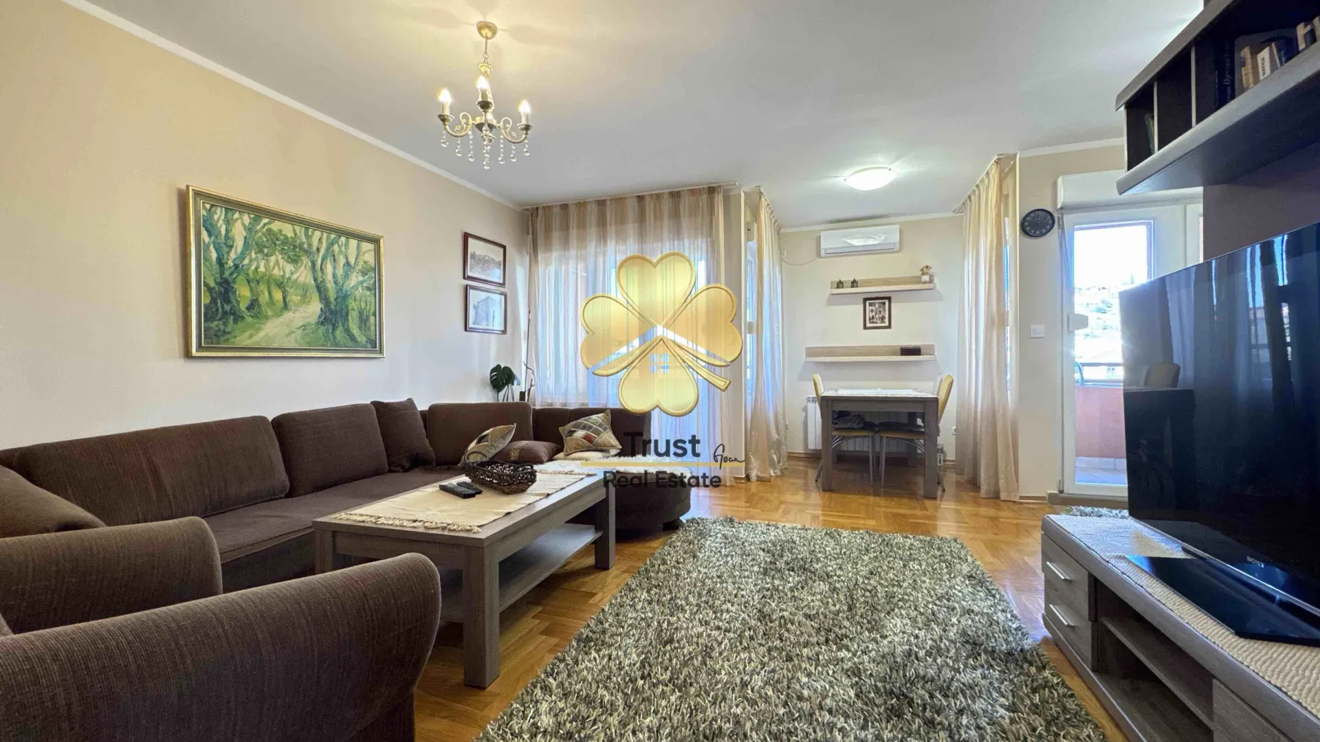 Izdavanje, dvosoban stan, 80m², Momišići, Podgorica