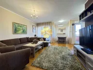 Izdavanje, dvosoban stan, 80m², Momišići, Podgorica - image 1