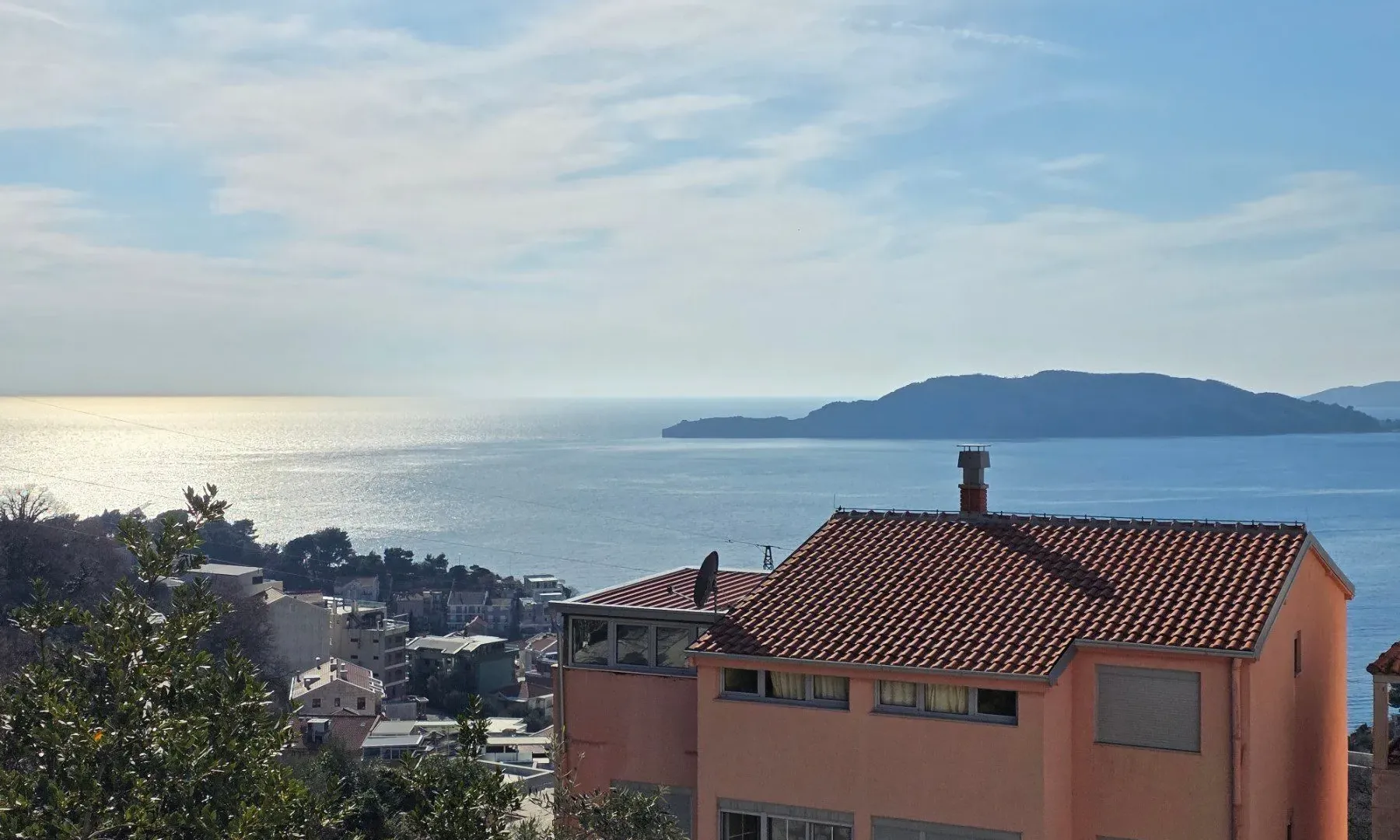 Prodaja, dvosoban stan, 68m², Pržno, Budva