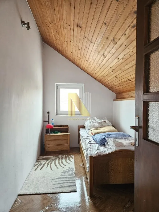 Prodaja, kuća, 200m², Futog, Novi Sad Sve Podlokacije