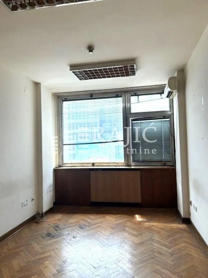 Rent, office space, 125m², Stari Grad, Beograd