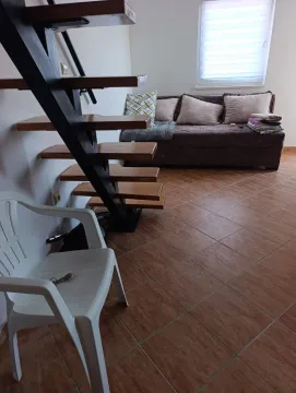 Izdavanje, dvosoban stan, 70m², Sutomore, Bar - image 4