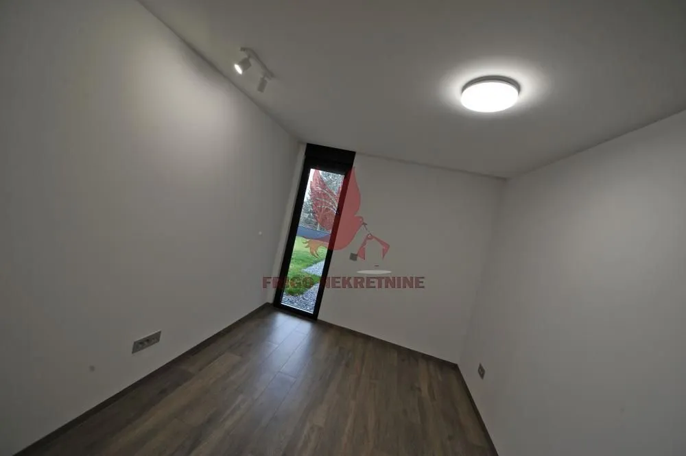 Sale, house, 106m², Mladenovac, Beograd