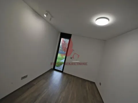 Prodaja, kuća, 106m², Mladenovac, Beograd - image 11