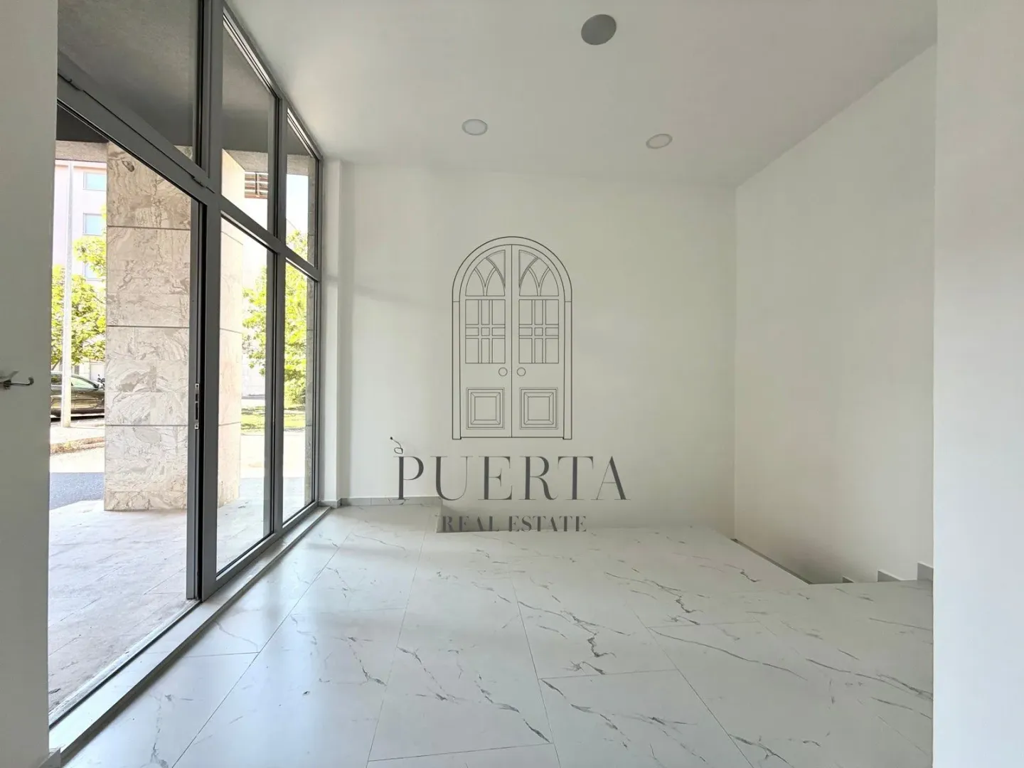 Rent, office space, 100m², Nova Dalmatinska, Podgorica