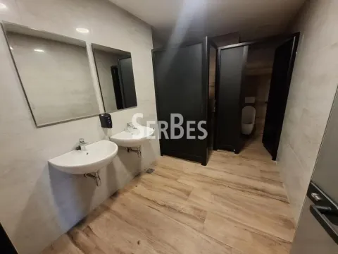 Izdavanje, poslovni prostor, 314m², Liman 3, Novi Sad Sve Podlokacije - image 12