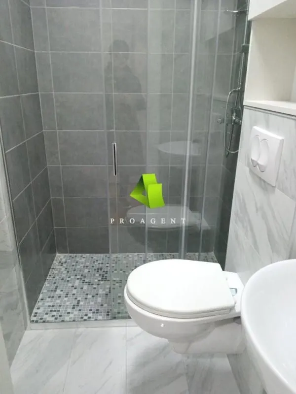 Rent, office space, 93m², Medijana, Niš
