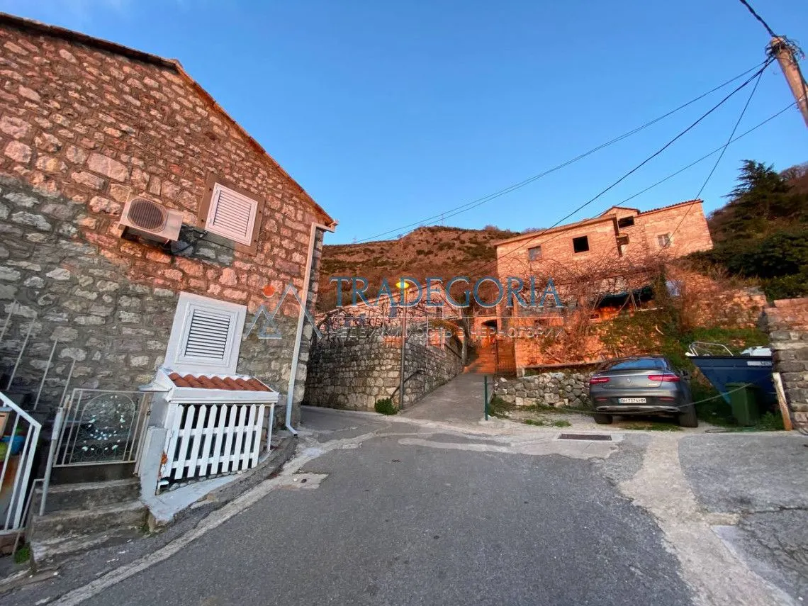 Prodaja, dvosoban stan, 104m², Pržno, Budva