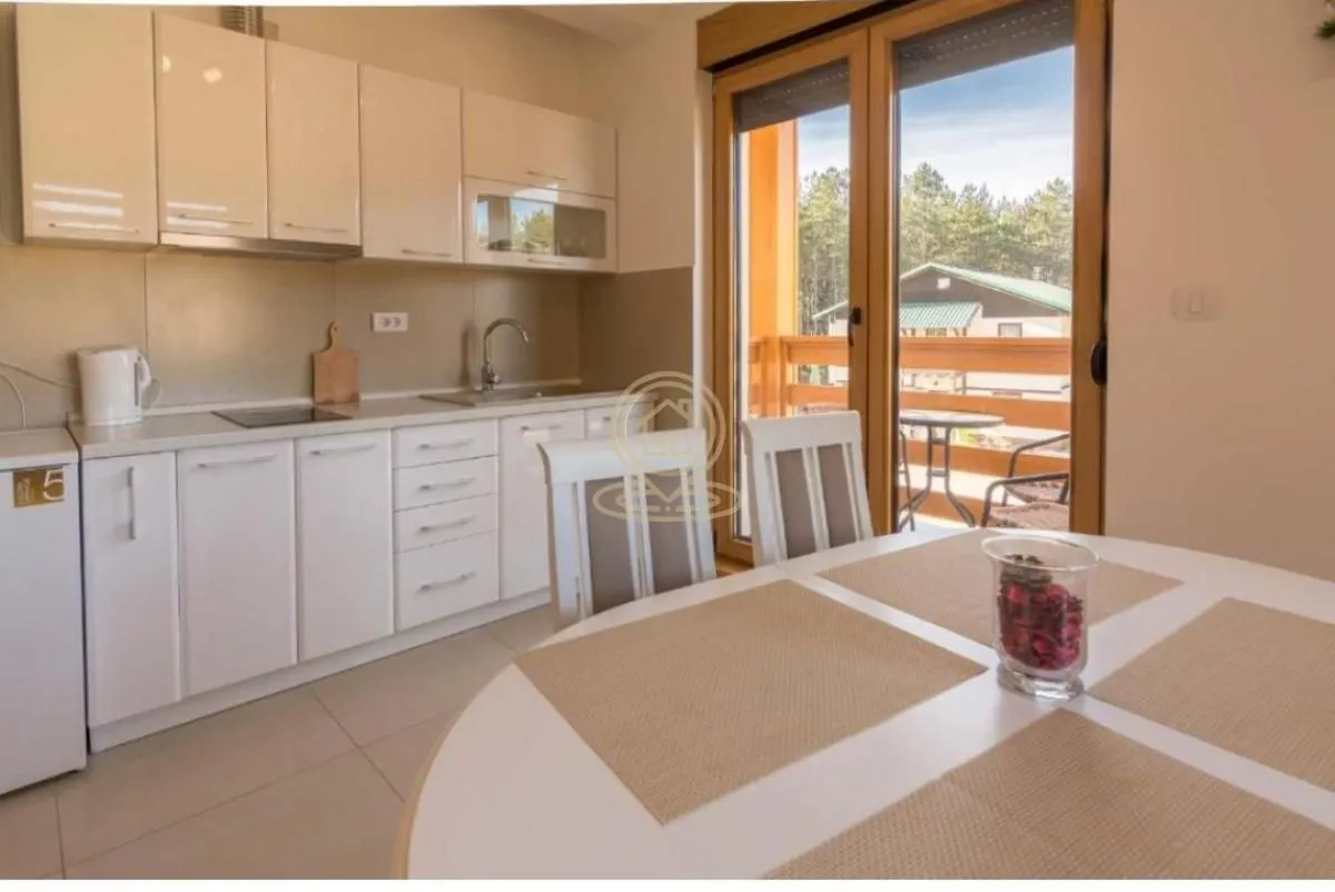 Prodaja, jednosoban stan, 40m², Centar, Zlatibor