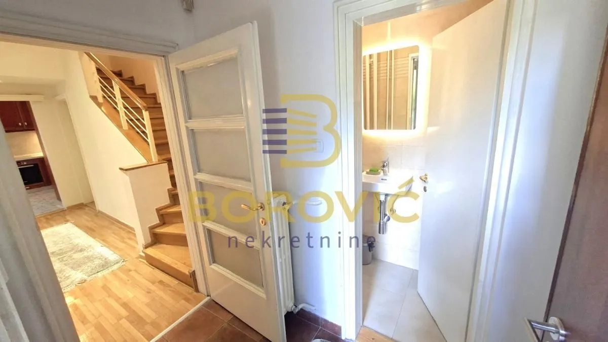 Rent, apartment, 220m², Savski Venac, Beograd