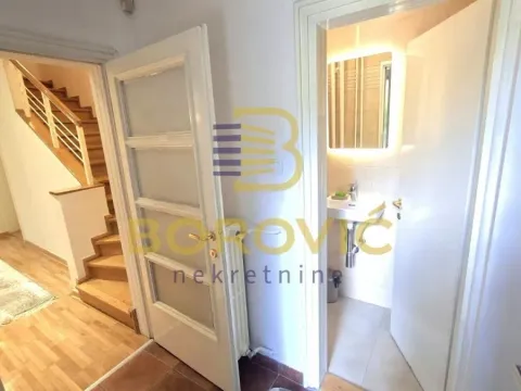 Rent, apartment, 220m², Savski Venac, Beograd - image 7
