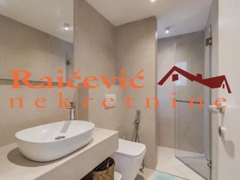 Prodaja, kuća, 360m², Grocka, Beograd - image 19